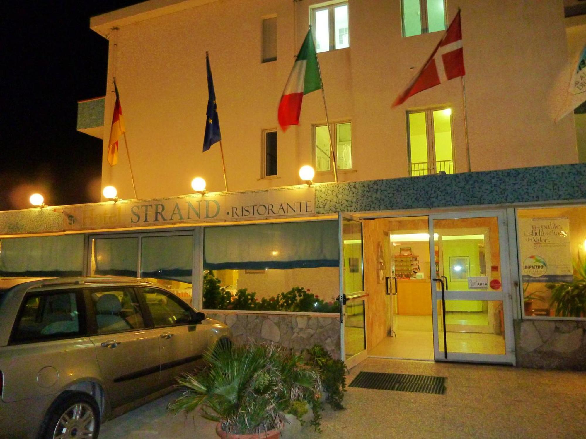 Hotel Strand Marina Di Montenero Exteriör bild