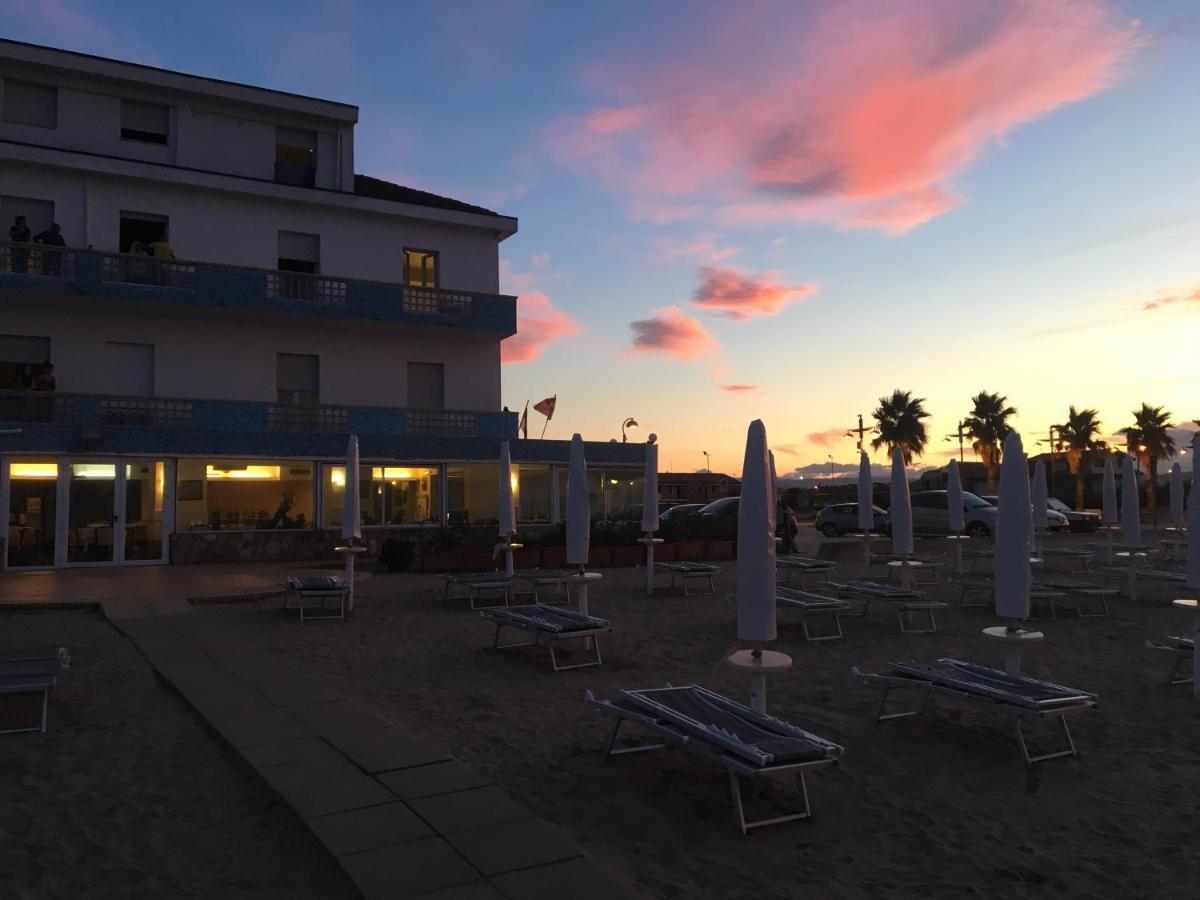 Hotel Strand Marina Di Montenero Exteriör bild